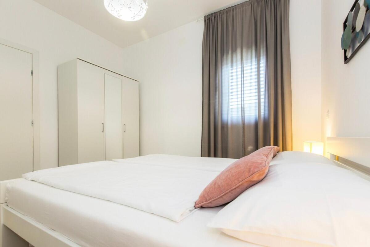 Istria Sea Side Apartment 210 & 209 Labin  Zimmer foto