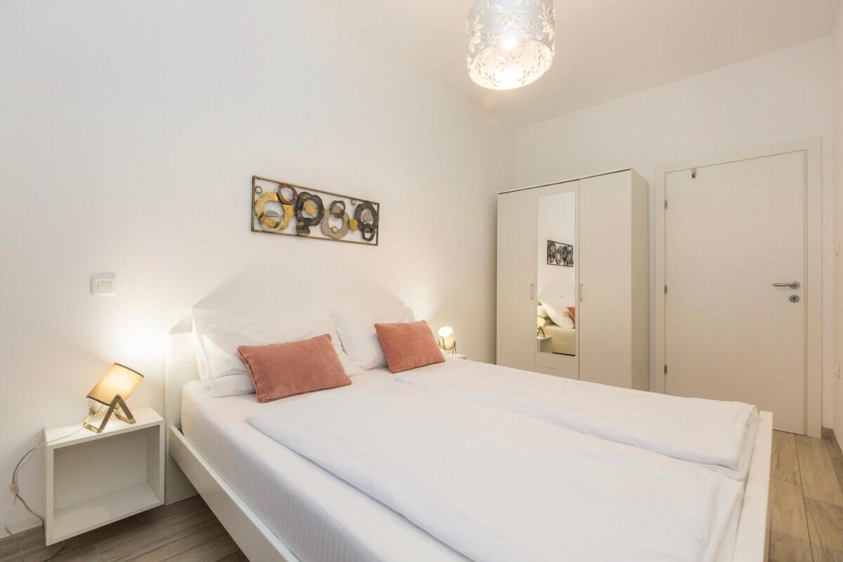 Istria Sea Side Apartment 210 & 209 Labin  Zimmer foto